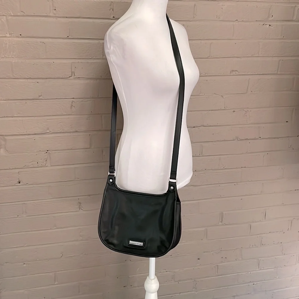 Madden Girl Black crossbody bag